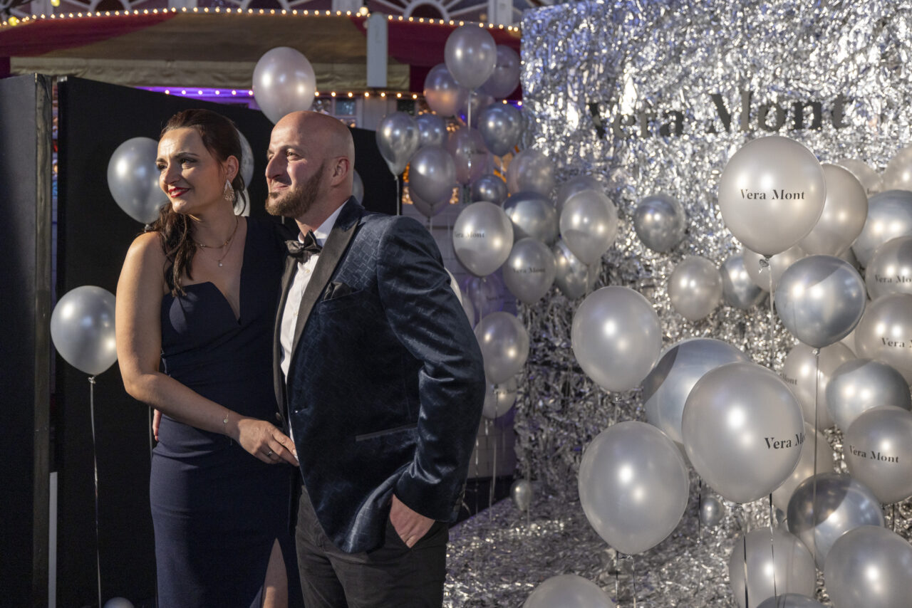 Vera-Mont-Fotowand beim Radio Regenbogen Award